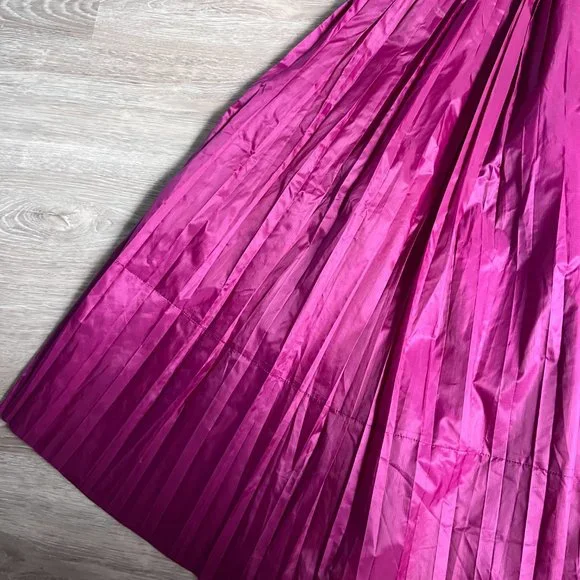 Adidas Accordion Pleated Midi Skirt Size Medium, Flowy with Elastic Waistband - Picture 3 of 7